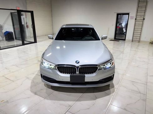 Used 2019 BMW 530i w/ Convenience Package RWD image 2