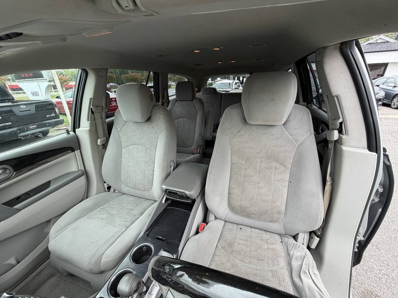 Used 2017 Buick Enclave Convenience FWD image 7