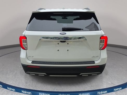 Certified 2022 Ford Explorer XLT w/ Equipment Group 202A AWD/4WD image 6