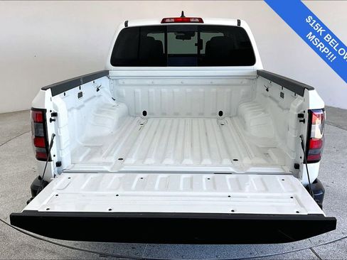 Used 2025 Nissan Frontier S image 38