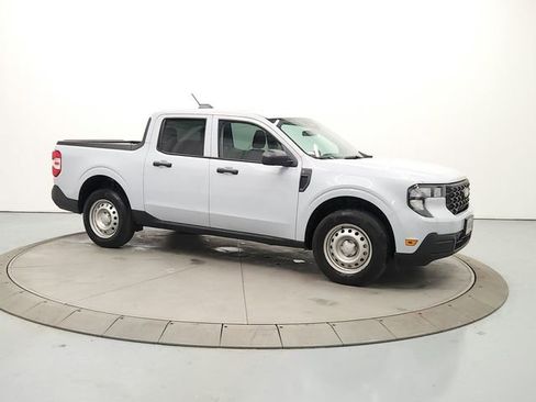 Used 2025 Ford Maverick XL w/ Equipment Group 102A image 8