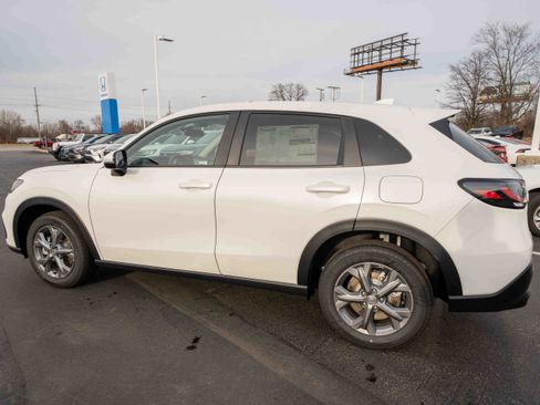 New 2026 Honda HR-V LX image 4
