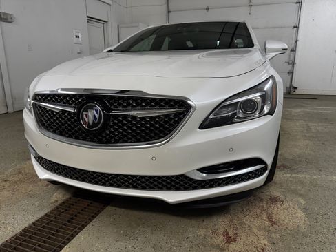 Used 2019 Buick LaCrosse Avenir w/ Driver Confidence Package II FWD image 4