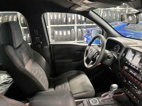 New 2026 Nissan Frontier PRO-4X w/ Pro-4x Convenience Package AWD/4WD image 9