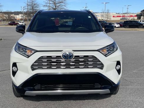 Used 2020 Toyota RAV4 XSE image 8
