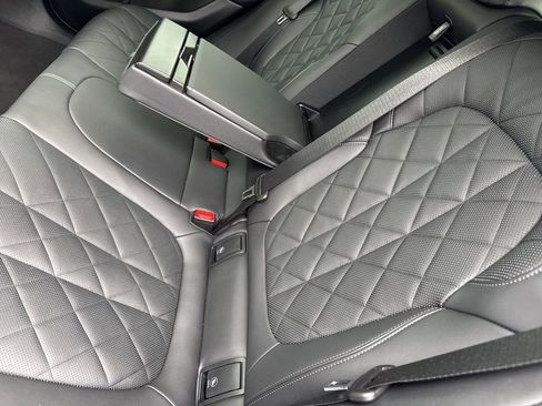 Used 2023 BMW X6 M50i w/ Climate Comfort Package image 15