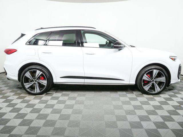 New 2026 Audi SQ5 Premium Plus AWD/4WD image 2