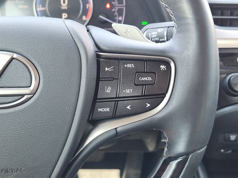 Used 2019 Lexus ES 350 w/ Accessory Package 2 image 37