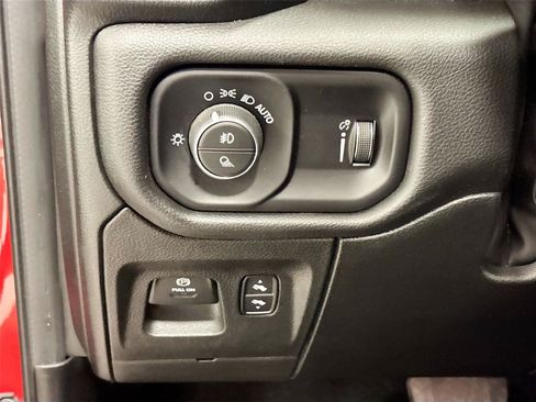 Used 2023 RAM 1500 Big Horn AWD/4WD image 14
