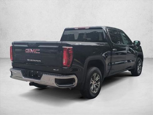 Used 2025 GMC Sierra 1500 SLT AWD/4WD image 5