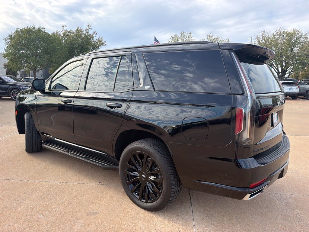 Used 2023 Cadillac Escalade Premium Luxury w/ Performance Package AWD/4WD image 2