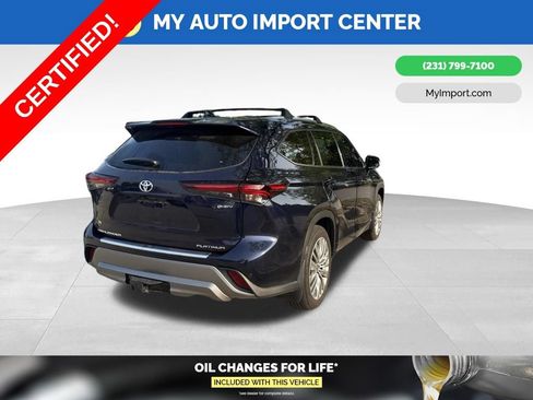 Certified 2025 Toyota Highlander Platinum AWD/4WD image 7
