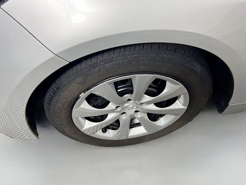 Used 2024 Toyota Corolla LE FWD image 14