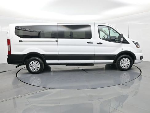 Used 2023 Ford Transit 350 XLT image 5