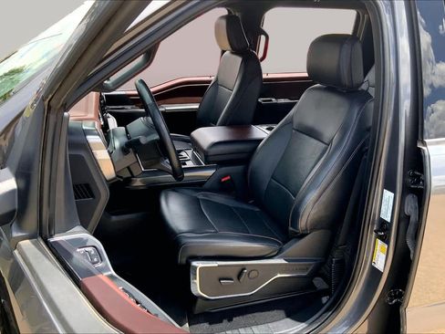 Used 2023 Ford F150 Lariat AWD/4WD image 8