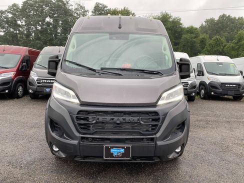 Used 2025 RAM ProMaster 3500 w/ Quick Order Package 22H SLT+ FWD image 9