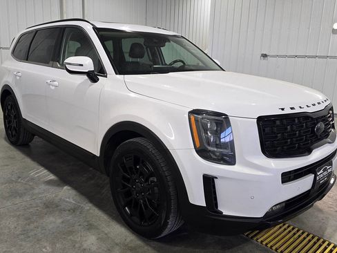 Used 2021 Kia Telluride SX w/ Nightfall Edition Package AWD/4WD image 4
