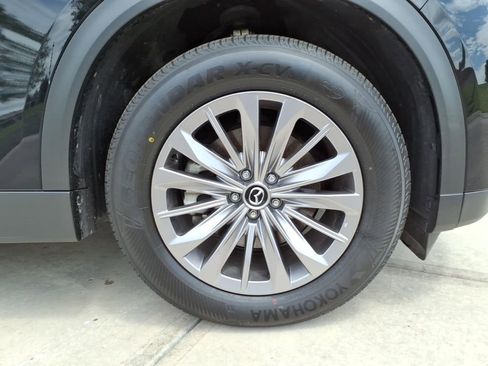 Used 2025 MAZDA CX-90 3.3 Turbo w/ Preferred Package AWD/4WD image 9