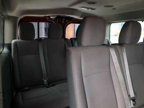 Used 2020 Nissan NV 3500 SV RWD image 28