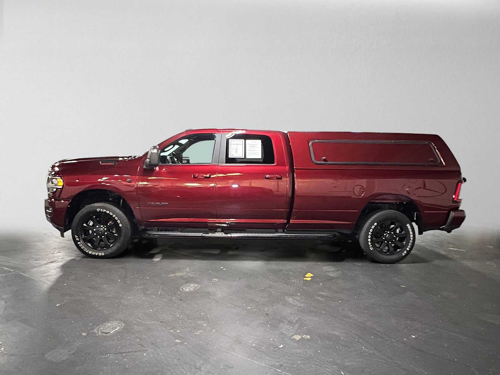 Used 2023 RAM 3500 Big Horn w/ Level B Equipment Group AWD/4WD image 6