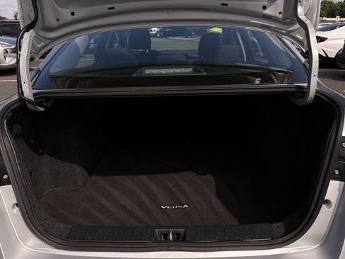 Used 2025 Nissan Versa SV FWD image 28