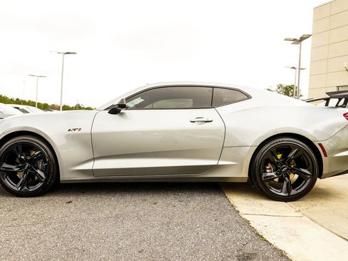 Used 2023 Chevrolet Camaro LT RWD image 9