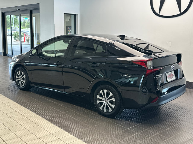 Used 2020 Toyota Prius LE AWD/4WD image 4