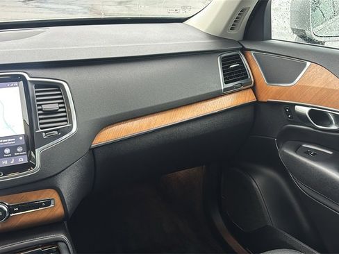 Certified 2023 Volvo XC90 B6 Core w/ Climate Package image 8
