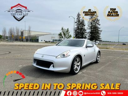 Used 2009 Nissan 370Z Touring w/ Sport Pkg