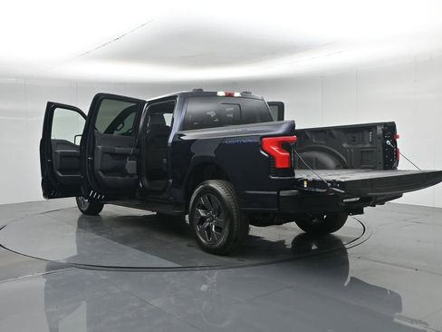 Used 2025 Ford F150 Lightning Lariat w/ Max Trailer Tow Package image 38