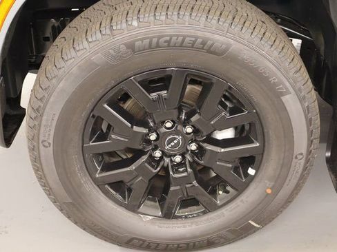 New 2026 Nissan Frontier SV w/ SV Convenience Package image 7