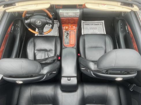 Used 2002 Lexus SC 430 Convertible image 29