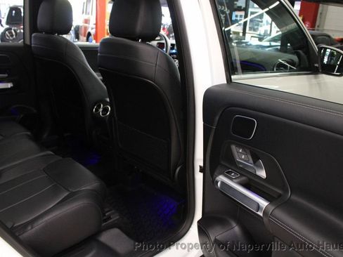 Used 2021 Mercedes-Benz GLB 250 4MATIC image 32