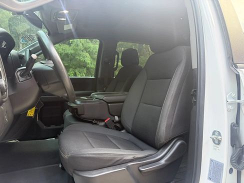 Used 2023 Chevrolet Silverado 2500 Custom w/ Custom Value Package AWD/4WD image 20