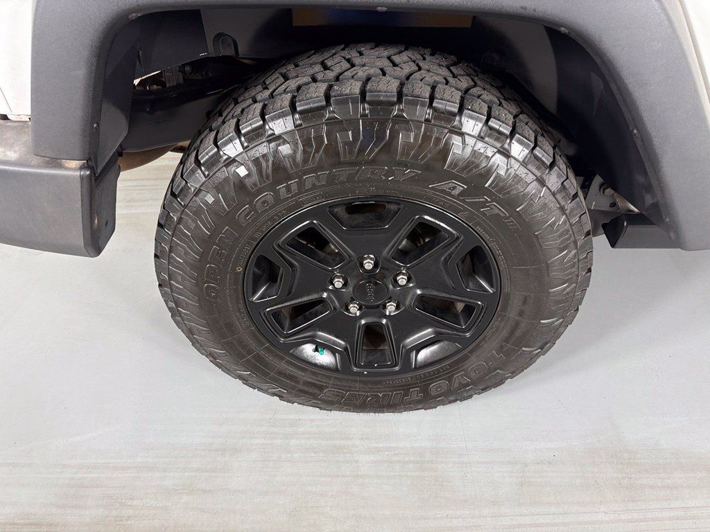 Used 2017 Jeep Wrangler Sport AWD/4WD image 15