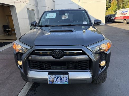Used 2020 Toyota 4Runner TRD Off-Road Premium w/ Moonroof Package AWD/4WD image 8