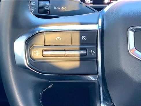 Used 2024 GMC Canyon Elevation w/ Elevation Premium Package RWD image 23