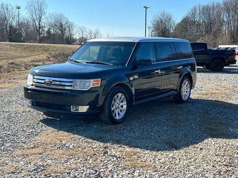 Used 2011 Ford Flex SEL w/ Rapid Spec Order Code image 1