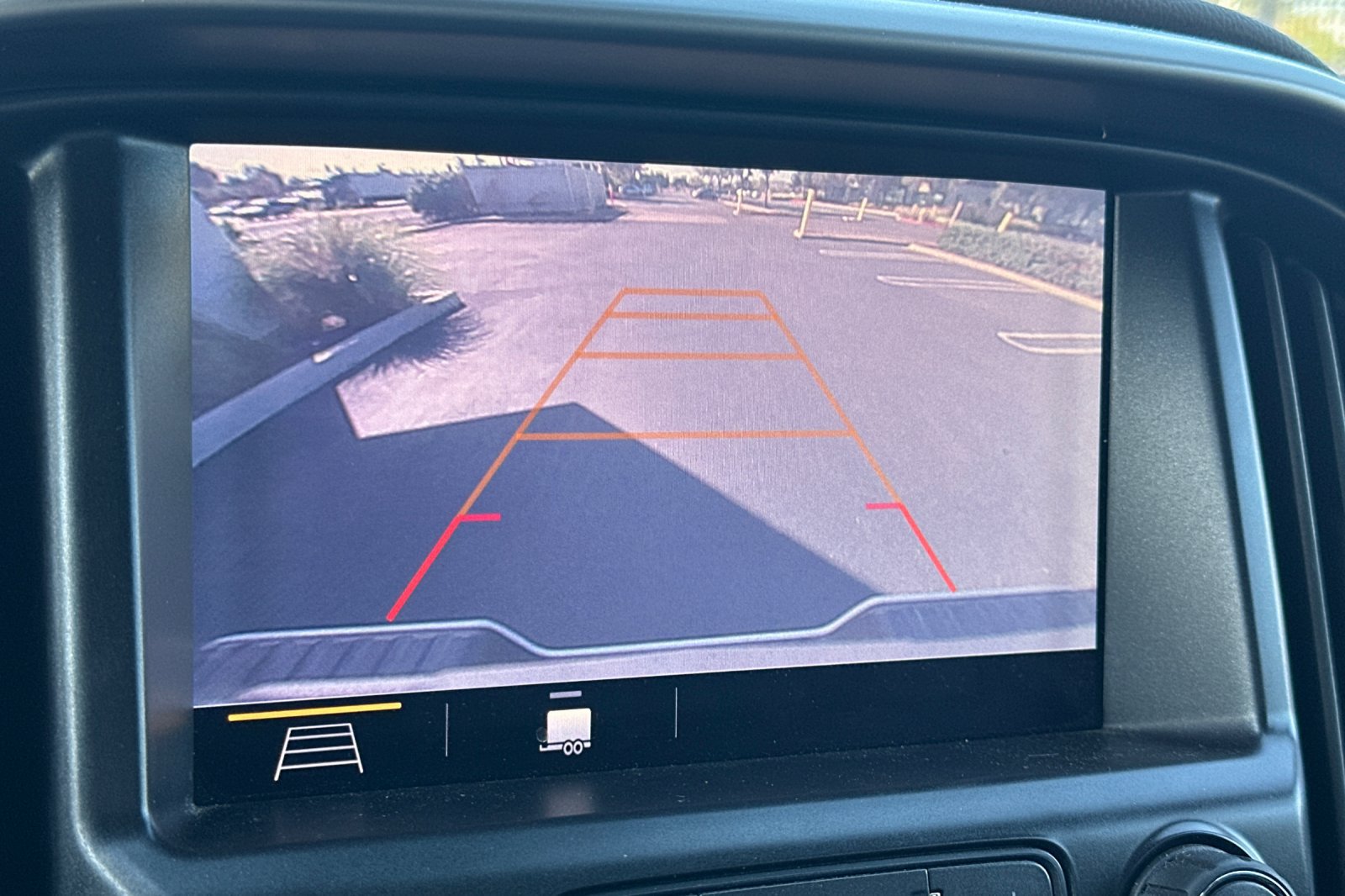 Used 2019 Chevrolet Colorado LT w/ Redline Special Edition AWD/4WD image 25