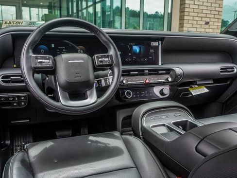 Used 2026 Hyundai Palisade Calligraphy FWD image 16