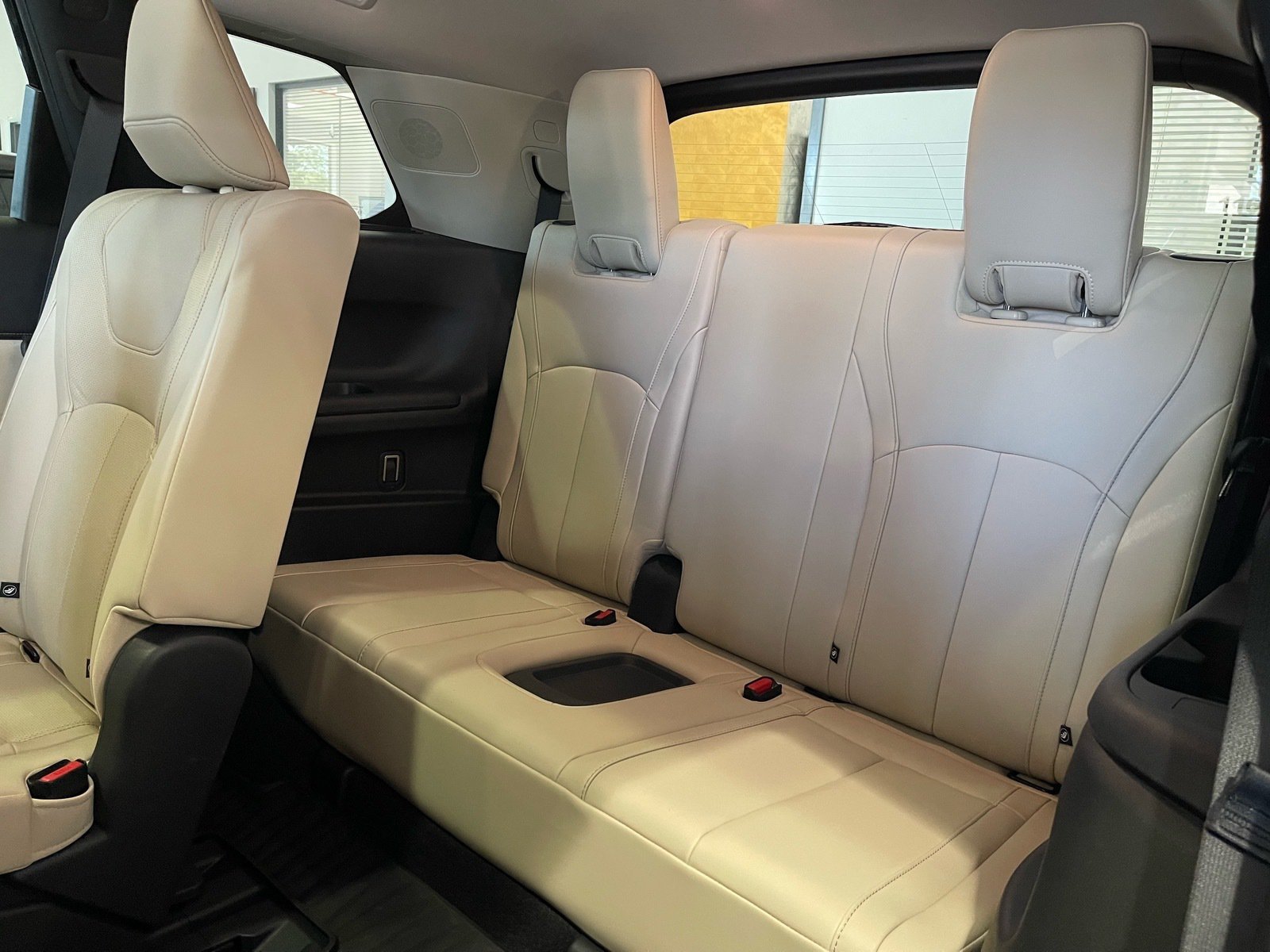 Used 2025 INFINITI QX60 Pure FWD image 34
