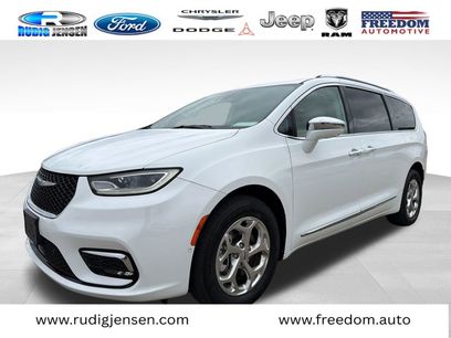 Used 2021 Chrysler Pacifica Limited w/ Premium & Safety Sphere Group