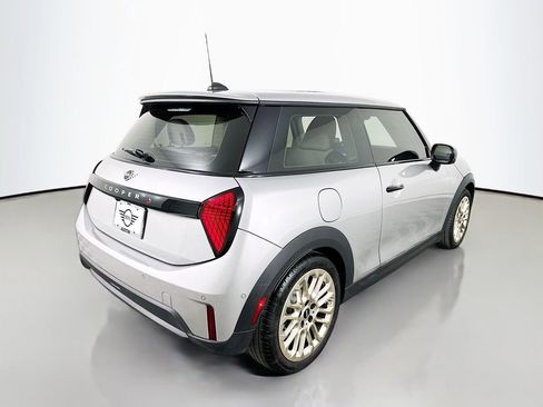 Certified 2025 MINI Cooper S image 5