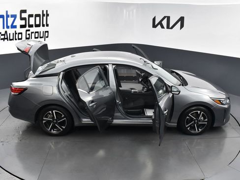 Used 2024 Nissan Sentra SV image 40