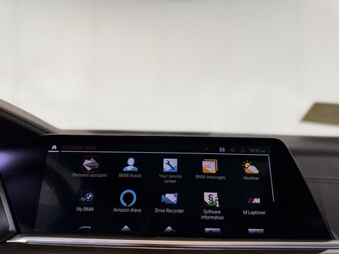 Used 2022 BMW X5 xDrive40i w/ Premium Package image 16