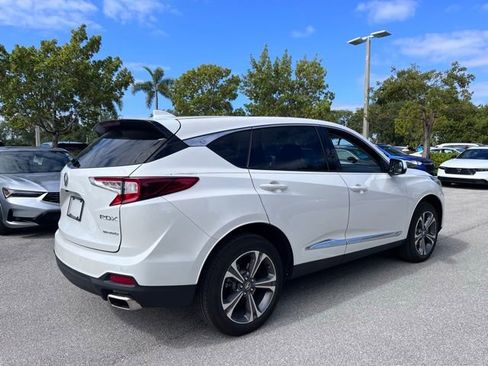 Used 2025 Acura RDX w/ Technology Package image 6