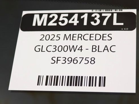 Certified 2025 Mercedes-Benz GLC 300 4MATIC image 30