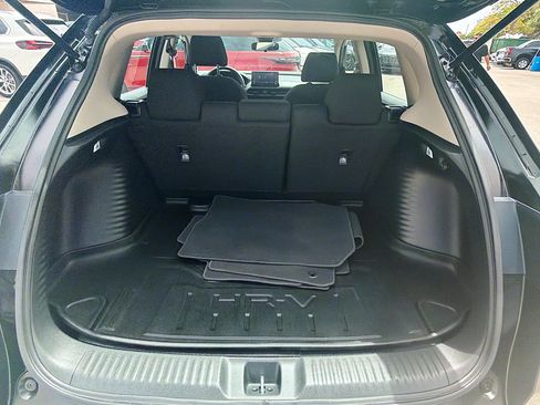 Used 2025 Honda HR-V LX image 25