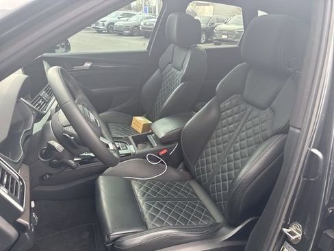 Used 2024 Audi SQ5 Prestige image 11