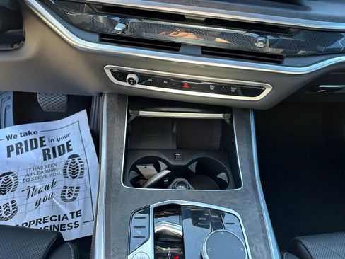 Used 2025 BMW X5 sDrive40i image 17